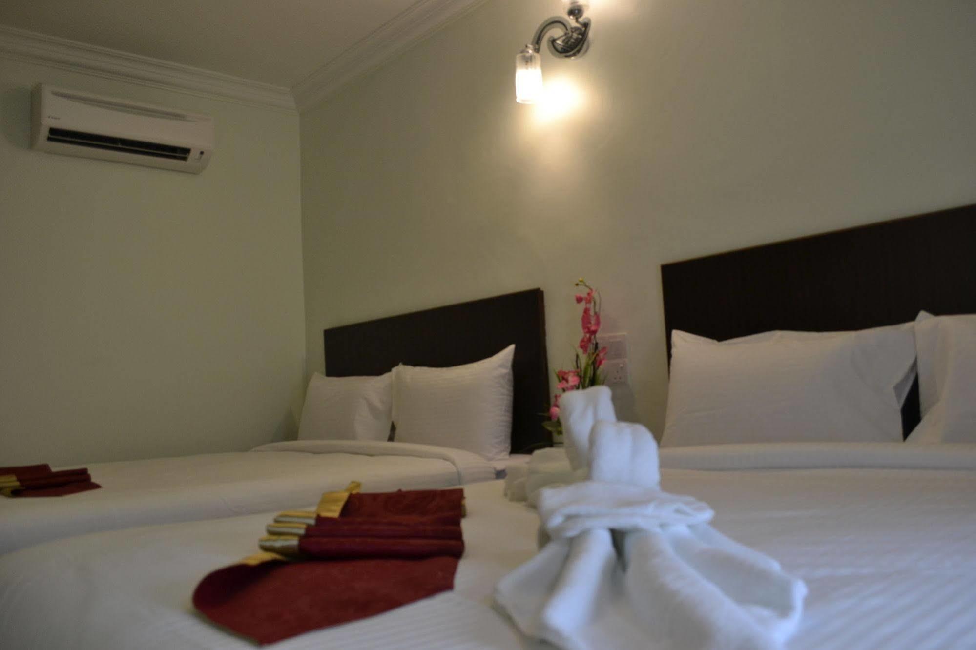 Dr Penang Hotel 2*